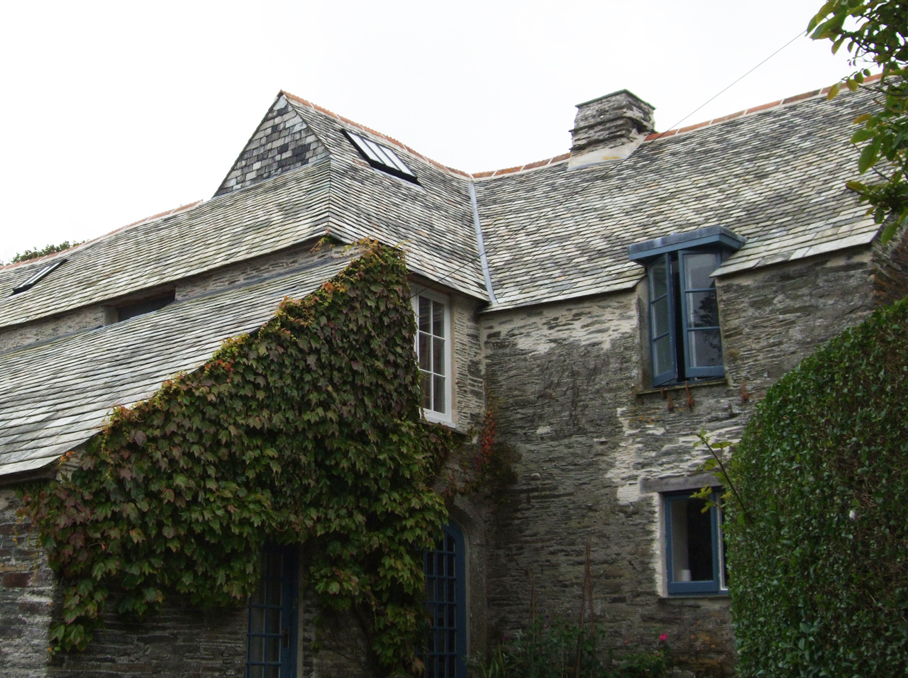 Earl Roofing Tintagel